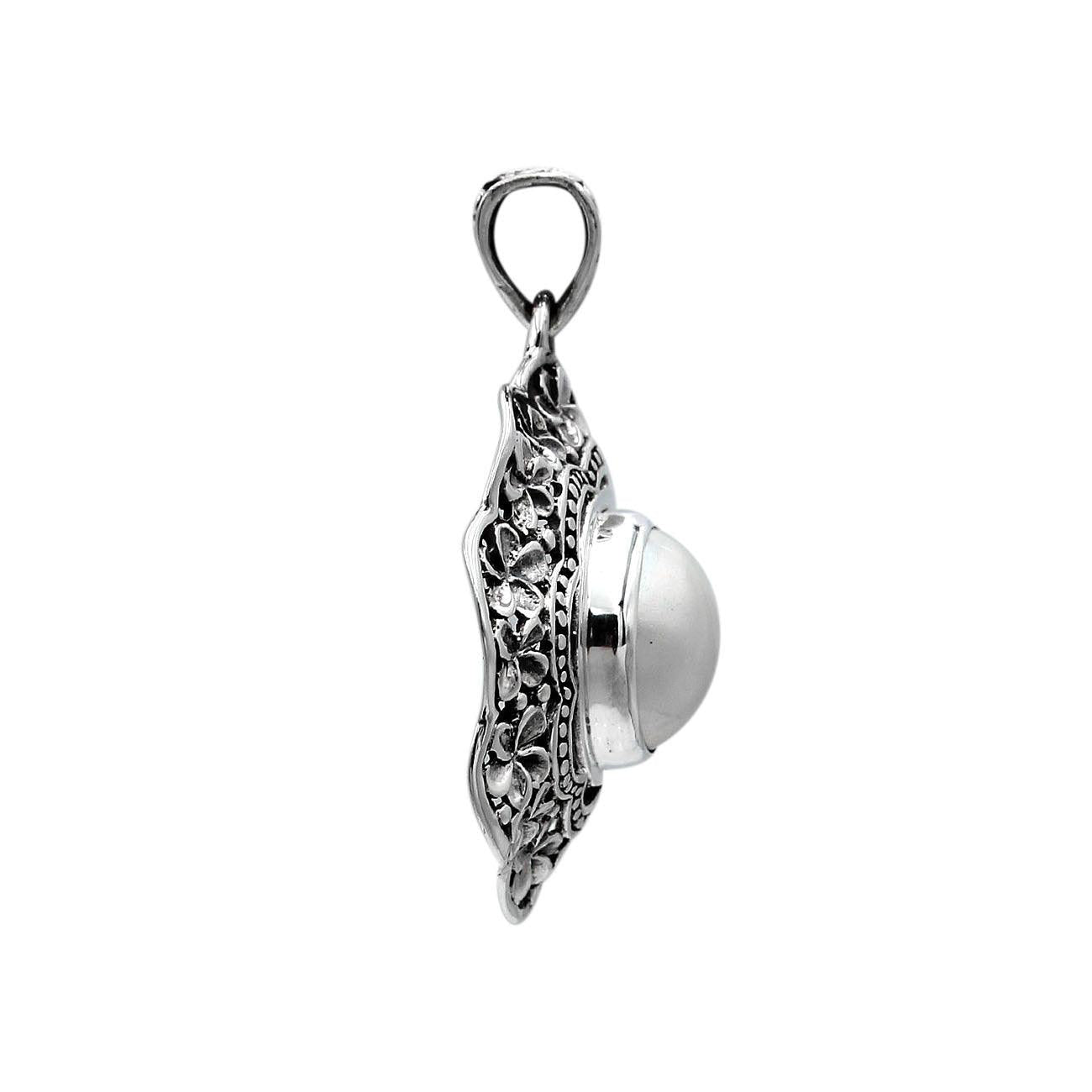 Floral FreshWater Mabe Pearl Pendant Necklace in 925 Sterling Silver With Chain - 4.0 Cm - Inspiring Jewellery